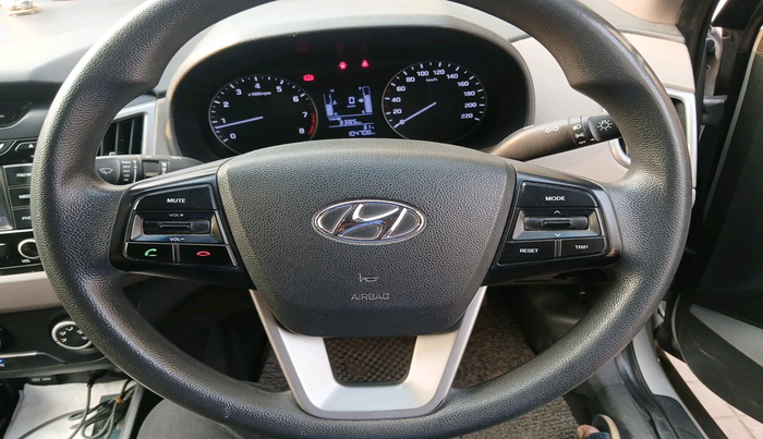 2017 Hyundai Creta E PLUS 1.6 PETROL, Petrol, Manual, 1,04,708 km, interior