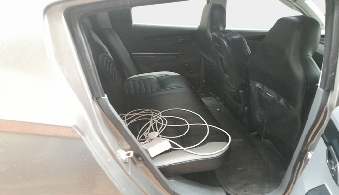 2018 Mahindra KUV 100 NXT K2 D 6S, Diesel, Manual, 68,695 km, interior
