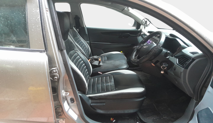 2018 Mahindra KUV 100 NXT K2 D 6S, Diesel, Manual, 68,695 km, interior
