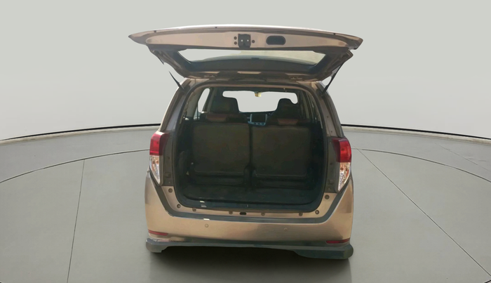 2016 Toyota Innova Crysta 2.4 GX 7 STR, Diesel, Manual, 1,64,208 km, exterior