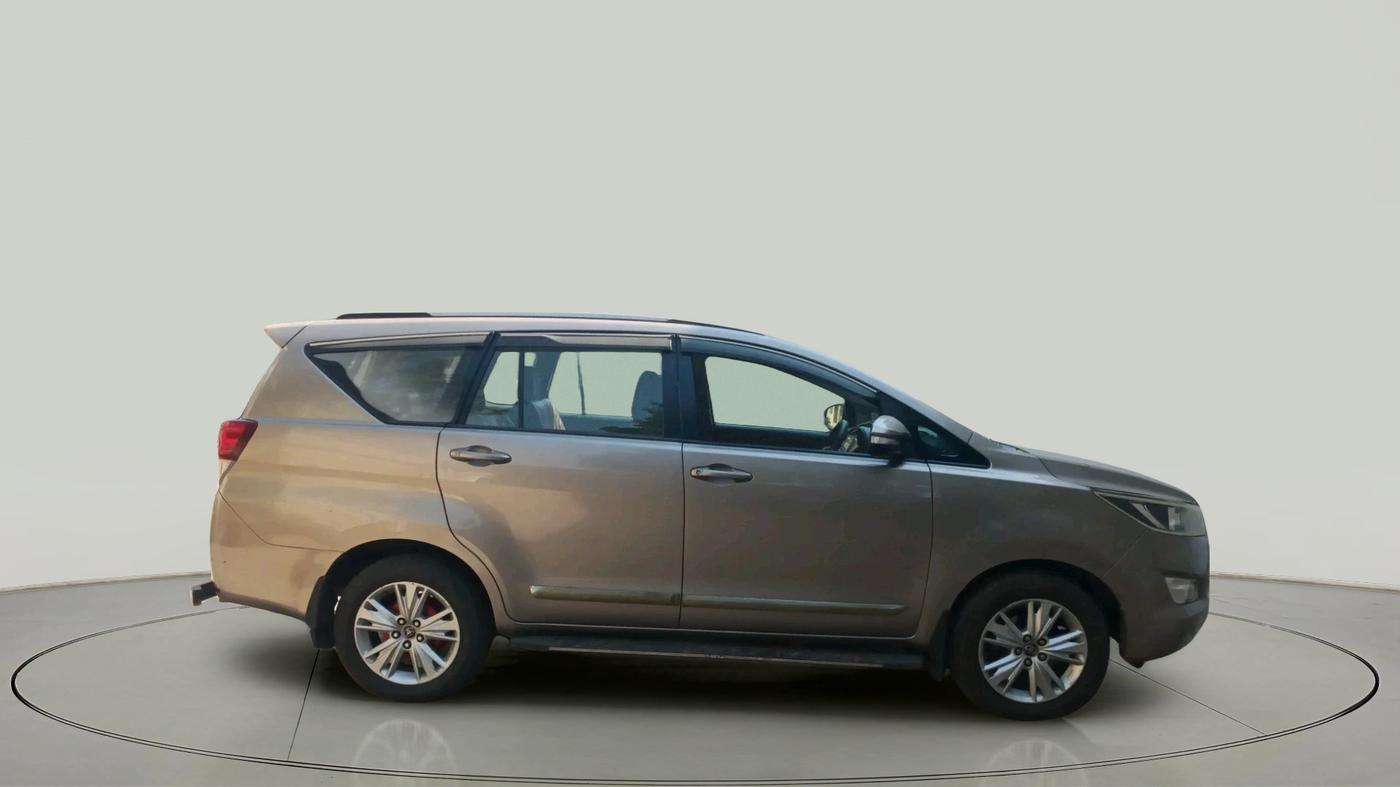 2016 Toyota Innova Crysta 2.4 GX 7 STR, Diesel, Manual, 1,64,208 km, exterior