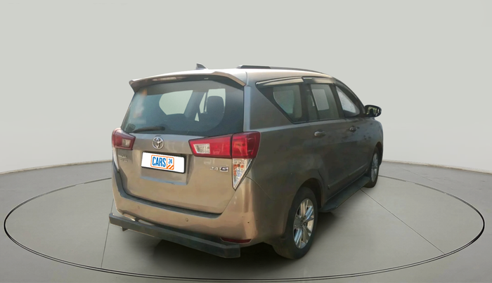 2016 Toyota Innova Crysta 2.4 GX 7 STR, Diesel, Manual, 1,64,208 km, exterior