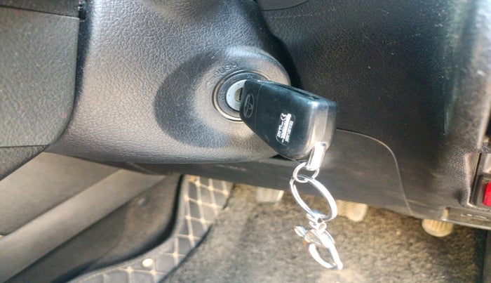 2016 Toyota Innova Crysta 2.4 GX 7 STR, Diesel, Manual, 1,64,208 km, interior