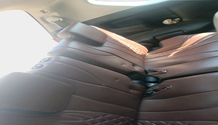 2016 Toyota Innova Crysta 2.4 GX 7 STR, Diesel, Manual, 1,64,208 km, interior