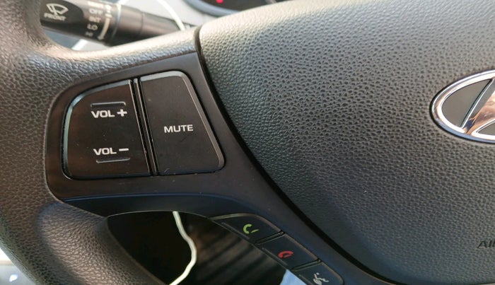 2018 Hyundai Grand i10 SPORTZ AT 1.2 KAPPA VTVT, Petrol, Automatic, 39,542 km, interior