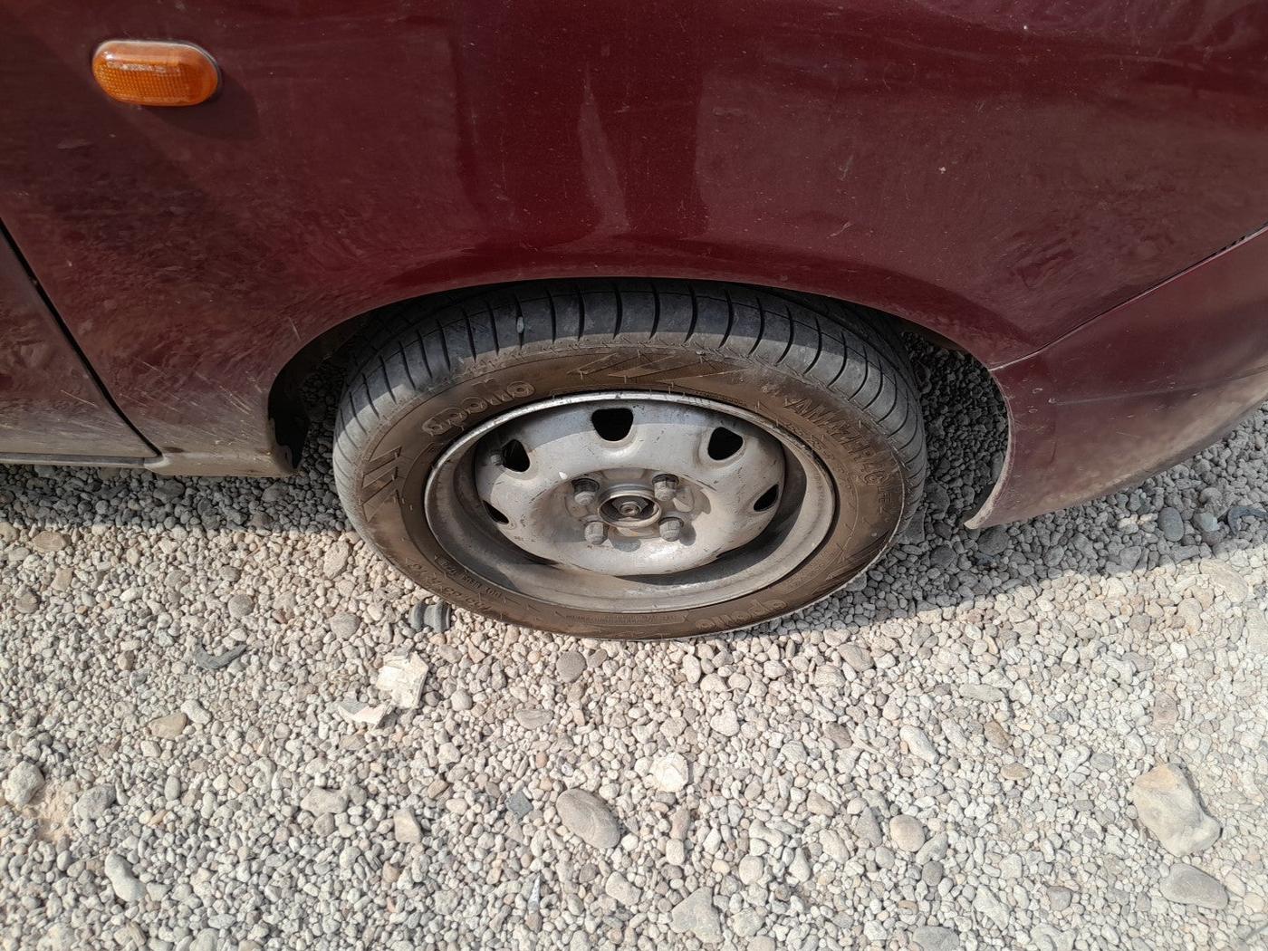 2012 Maruti Alto K10 LXI, Petrol, Manual, 85,715 km, tyre