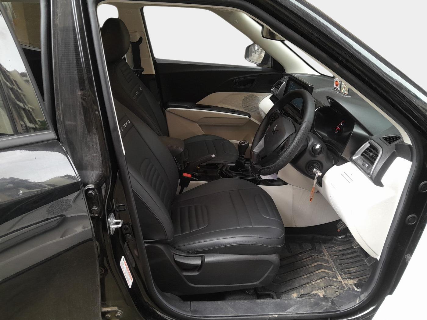 2024 Mahindra XUV 3XO MX2 Pro 1.2 L TCMPFi, Petrol, Manual, 3,300 km, interior