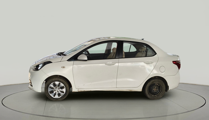 2017 Hyundai Xcent E+, Petrol, Manual, 72,938 km, exterior