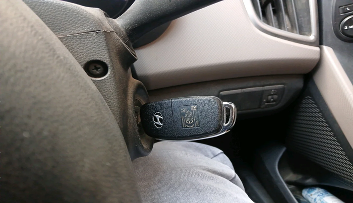 2017 Hyundai Creta E PLUS 1.6 PETROL, Petrol, Manual, 1,39,760 km, interior