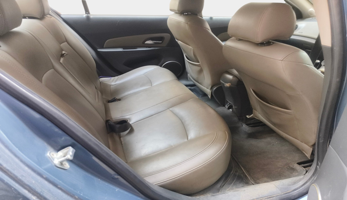 2010 Chevrolet Cruze LTZ, Diesel, Manual, 1,28,161 km, interior