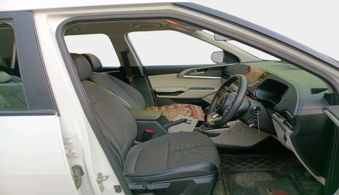 2022 KIA CARENS PRESTIGE 1.5 DIESEL 7 STR, Diesel, Manual, 51,203 km, interior