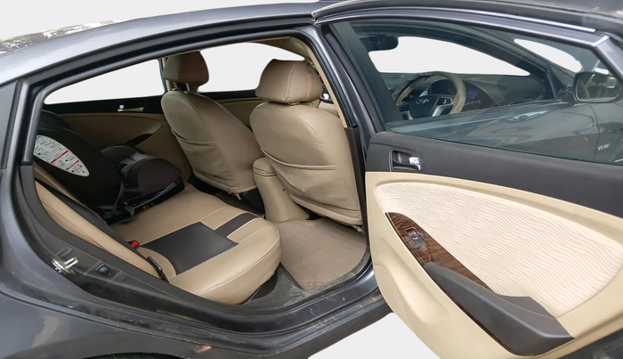 2014 Hyundai Verna FLUIDIC 1.6 VTVT SX, Petrol, Manual, 37,558 km, interior