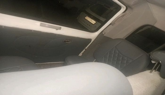 2013 Mahindra Scorpio EX M2DI, Diesel, Manual, 97,236 km, interior