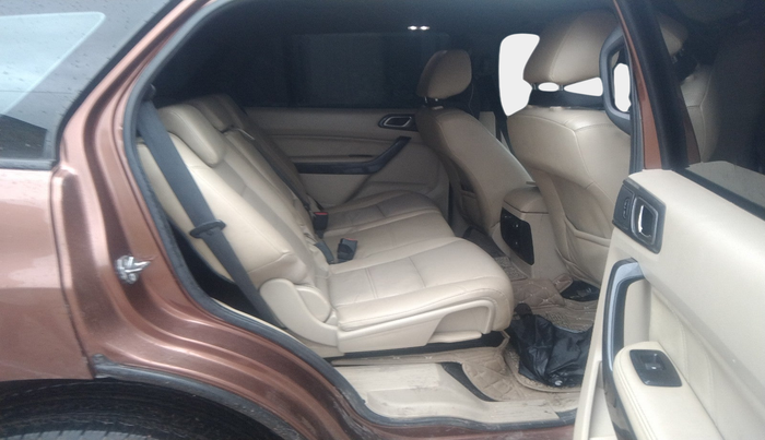 2017 Ford Endeavour TITANIUM 3.2 4X4 AT, Diesel, Automatic, 74,516 km, interior