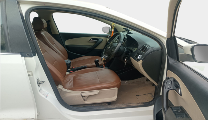 2012 Volkswagen Polo HIGHLINE DIESEL, Diesel, Manual, 90,595 km, interior
