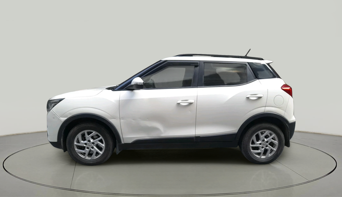 2022 Mahindra XUV300 W8 1.2 PETROL, Petrol, Manual, 58,637 km, exterior