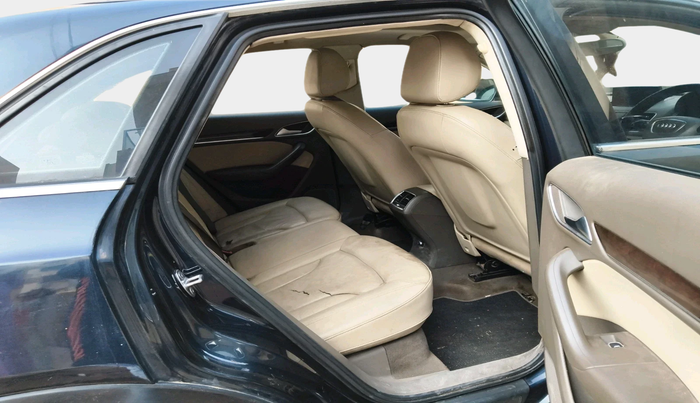 2012 Audi Q3 2.0 QUATTRO TDI AT, Diesel, Automatic, 1,26,336 km, interior