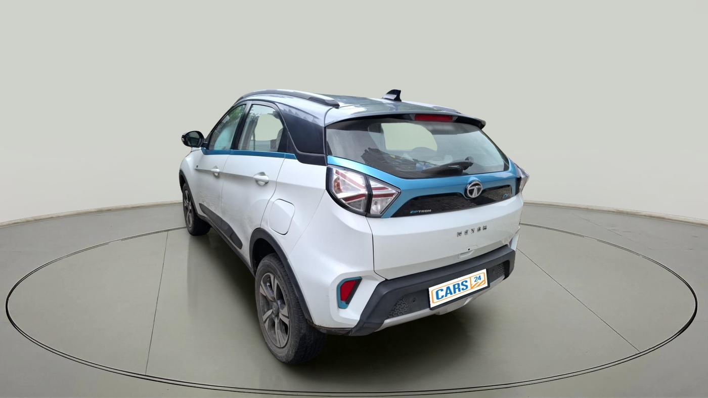 2022 Tata NEXON EV XZ PLUS LUX, Electric, Automatic, 30,081 km, exterior