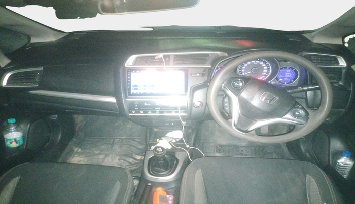 2017 Honda WR-V 1.5L I-DTEC VX MT, Diesel, Manual, 1,19,373 km, interior