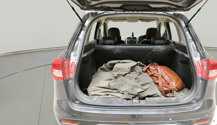 2018 Maruti Vitara Brezza VDI, Diesel, Manual, 1,27,668 km, exterior