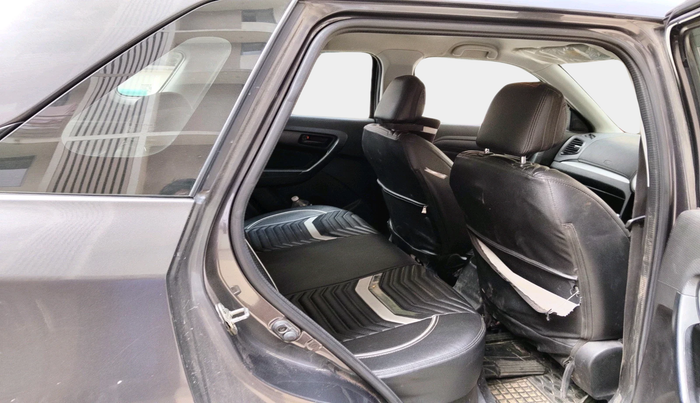 2018 Maruti Vitara Brezza VDI, Diesel, Manual, 1,27,668 km, interior