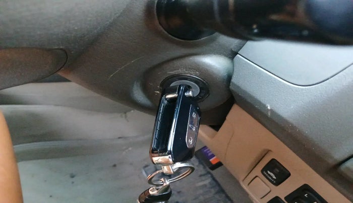 2011 Toyota Fortuner 3.0 4X4 MT, Diesel, Manual, 2,20,761 km, interior