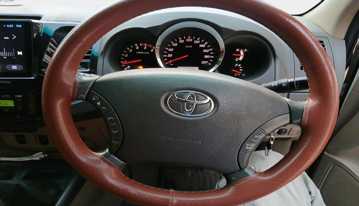 2011 Toyota Fortuner 3.0 4X4 MT, Diesel, Manual, 2,20,761 km, interior