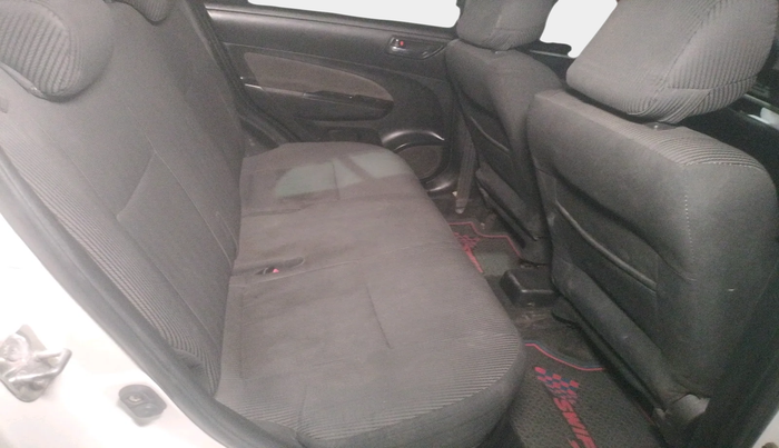 2014 Maruti Swift ZDI, Diesel, Manual, 1,66,601 km, interior