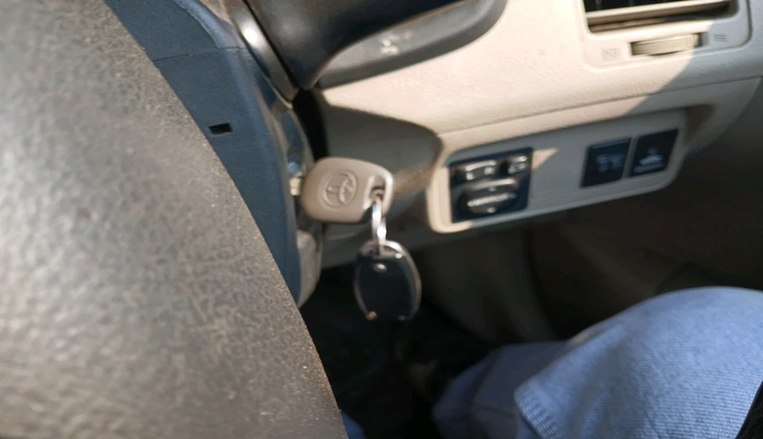 2011 Toyota Corolla Altis G DIESEL, Diesel, Manual, 1,71,994 km, interior