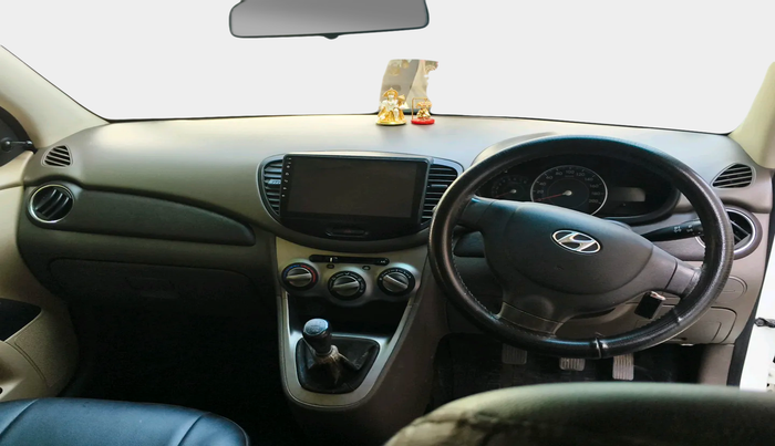 2013 Hyundai i10 MAGNA 1.1, Petrol, Manual, 55,553 km, interior