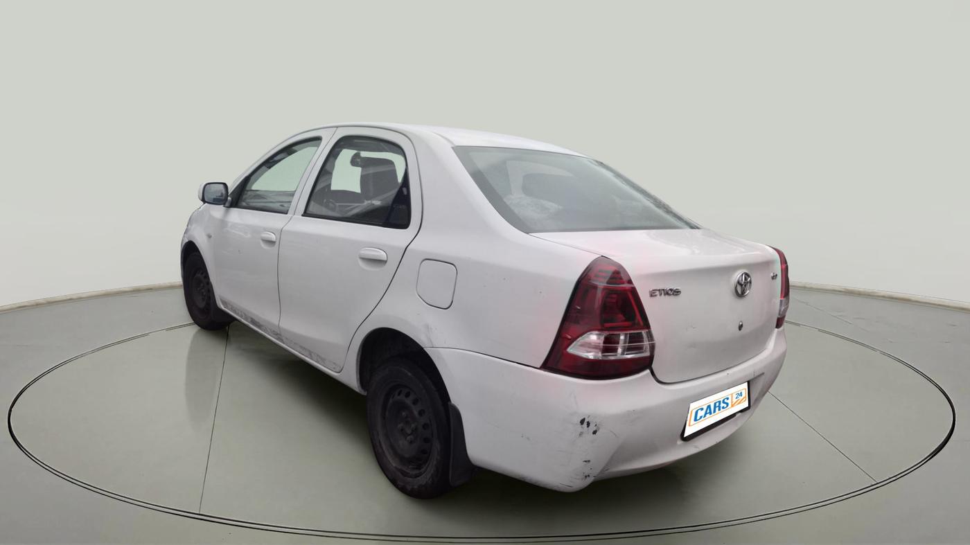 2017 Toyota Etios GD, Diesel, Manual, 3,19,395 km, exterior