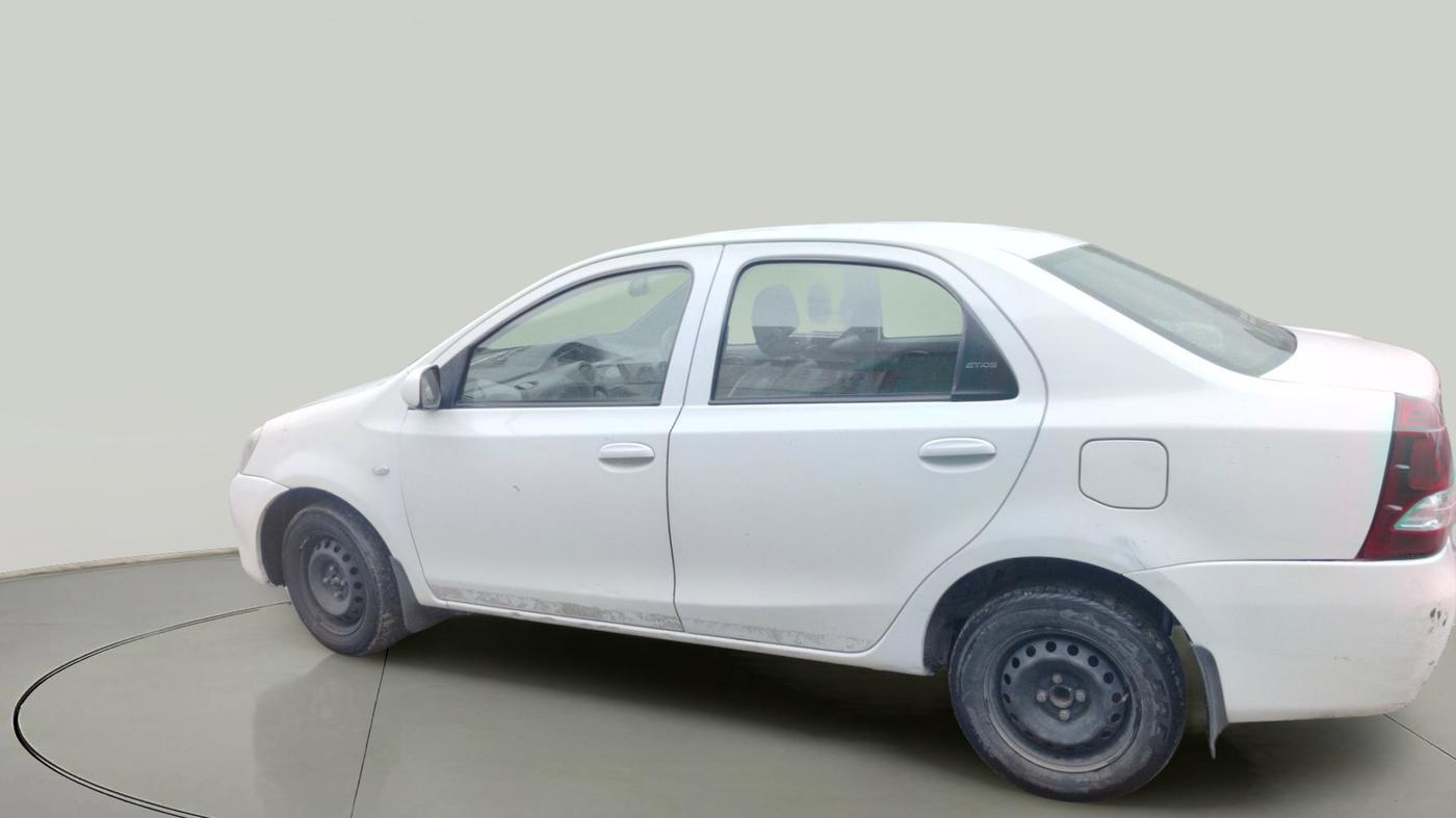 2017 Toyota Etios GD, Diesel, Manual, 3,19,395 km, exterior