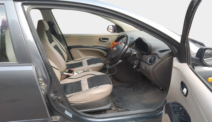 2013 Hyundai i10 SPORTZ 1.2, Petrol, Manual, 73,431 km, interior