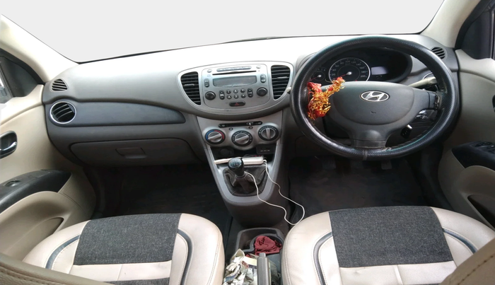 2013 Hyundai i10 SPORTZ 1.2, Petrol, Manual, 73,431 km, interior