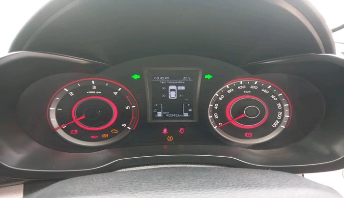 2023 Mahindra XUV300 W6 1.5 Sunroof Diesel, Diesel, Manual, 40,342 km, interior