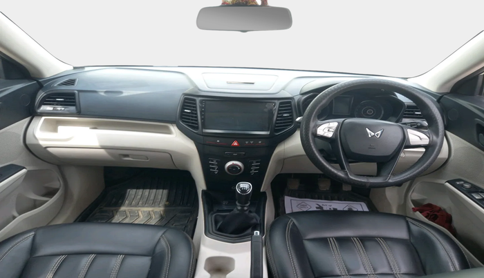 2023 Mahindra XUV300 W6 1.5 Sunroof Diesel, Diesel, Manual, 40,342 km, interior
