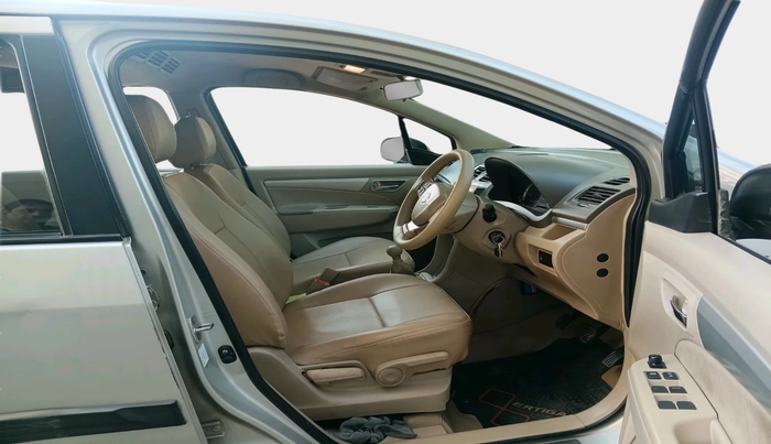 2013 Maruti Ertiga ZXI, Petrol, Manual, 1,43,464 km, interior