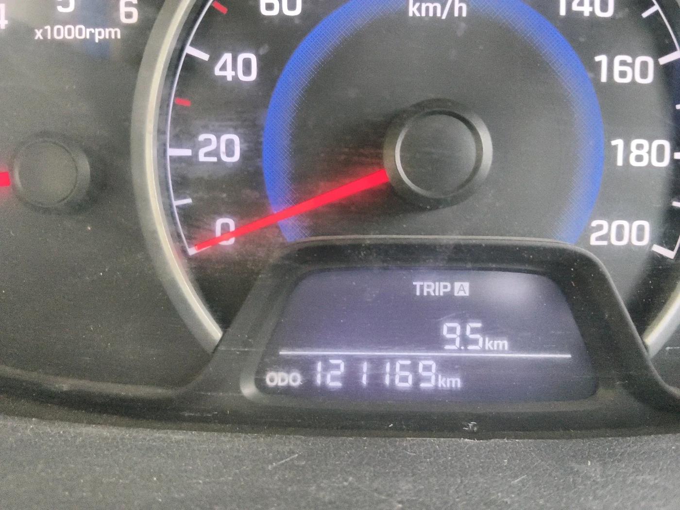 2015 Hyundai Grand i10 SPORTZ 1.1 CRDI, Diesel, Manual, 1,21,169 km, interior