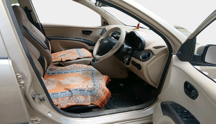 2010 Hyundai i10 MAGNA 1.2, Petrol, Manual, 82,088 km, interior