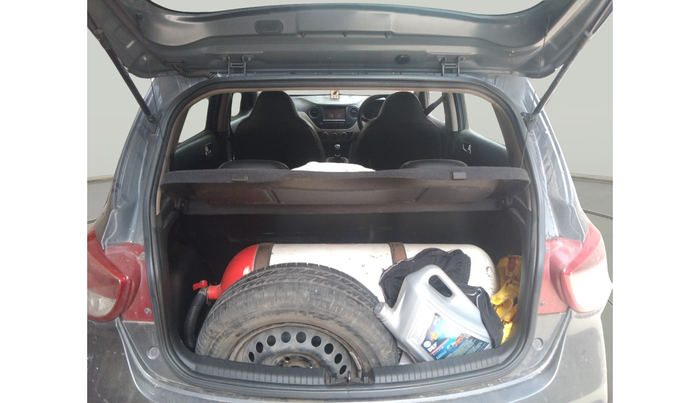 2017 Hyundai Grand i10 SPORTZ (O) 1.2 KAPPA VTVT, Petrol, Manual, 1,36,595 km, exterior