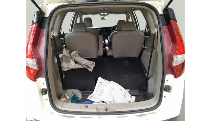 2018 Mahindra MARAZZO M8 7 STR, Diesel, Manual, 83,402 km, exterior