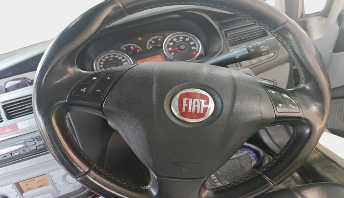 2014 Fiat Grand Punto EMOTION PACK 1.3 90 HP, Diesel, Manual, 1,17,667 km, interior