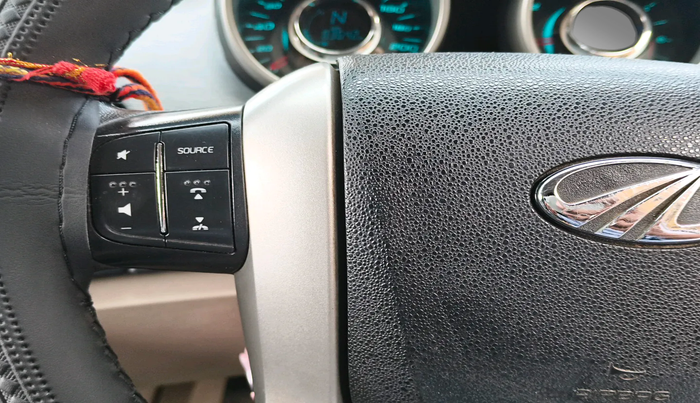 2017 Mahindra XUV500 W6 AT, Diesel, Automatic, 83,642 km, interior