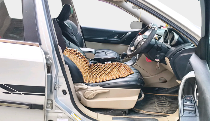 2017 Mahindra XUV500 W6 AT, Diesel, Automatic, 83,642 km, interior