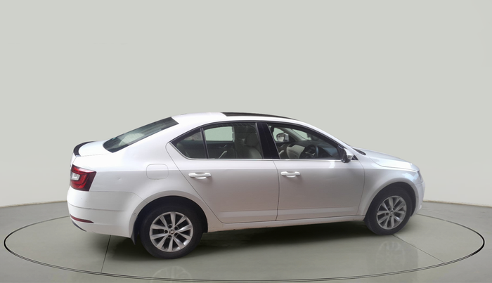 2018 Skoda Octavia 2.0 TDI L&K AT, Diesel, Automatic, 4,30,911 km, exterior