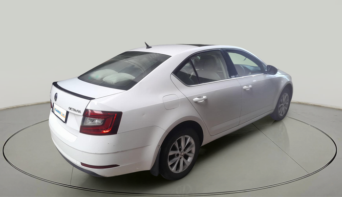 2018 Skoda Octavia 2.0 TDI L&K AT, Diesel, Automatic, 4,30,911 km, exterior