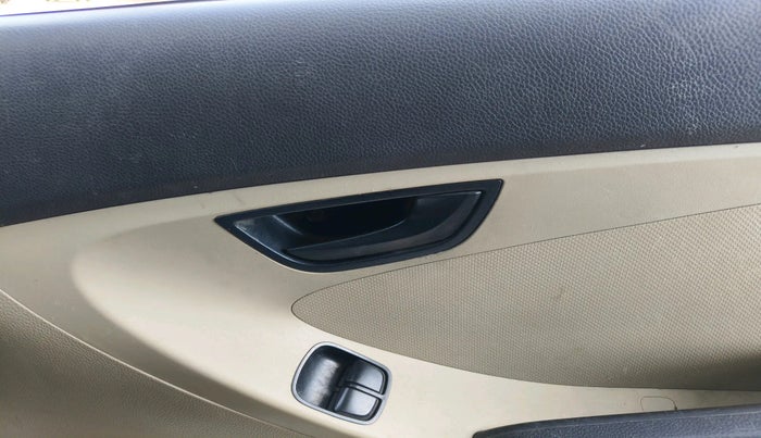 2012 Hyundai Eon ERA +, Petrol, Manual, 1,28,288 km, interior