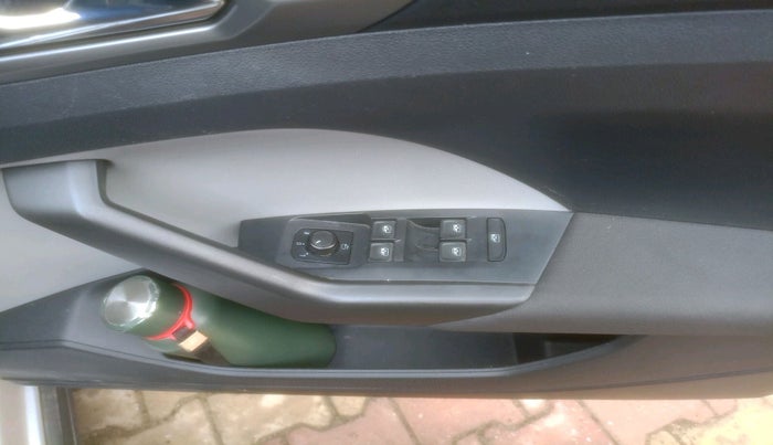 2021 Skoda KUSHAQ AMBITION 1.0L TSI MT, Petrol, Manual, 81,814 km, interior