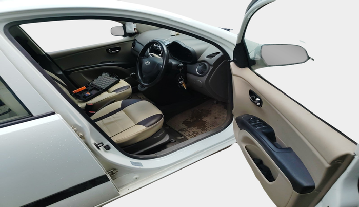 2012 Hyundai i10 MAGNA 1.1, Petrol, Manual, 76,495 km, interior