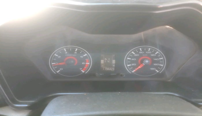 2017 Mahindra KUV 100 NXT K2 D 6S, Diesel, Manual, 1,19,669 km, interior